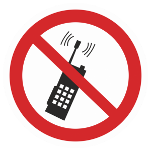 Знак безопасности светоотражающий P-18 «Запрещается пользоваться мобильным (сотовым) телефоном или переносной рацией»