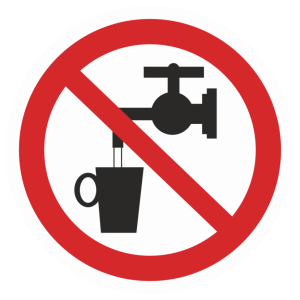 Знак безопасности светоотражающий P-05 «Запрещается использовать в качестве питьевой воды»